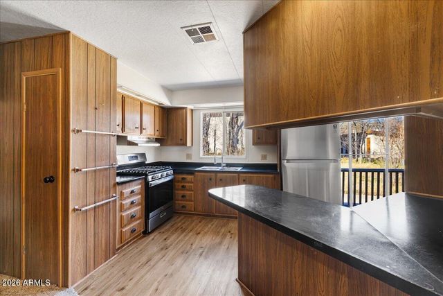 202 W MERRITT Street, Prescott, AZ 86301