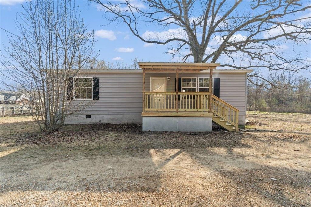 2542 MAPLE DR, Atoka, TN 38004