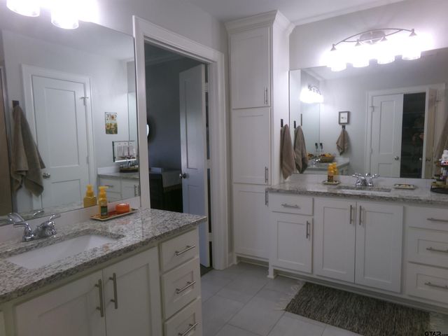 11322 Windsor Park Dr, Tyler, TX 75709