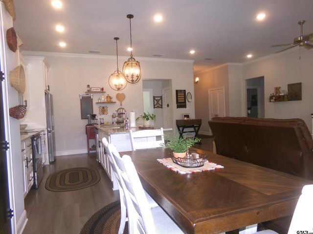 11322 Windsor Park Dr, Tyler, TX 75709