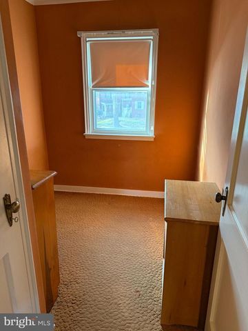 337 LINDEN LN, Reading, PA 19611