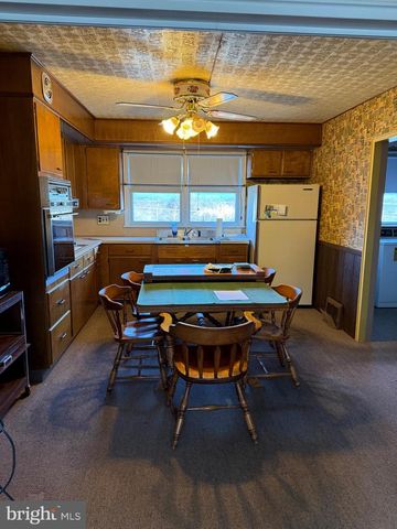 337 LINDEN LN, Reading, PA 19611