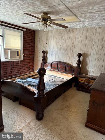 337 LINDEN LN, Reading, PA 19611