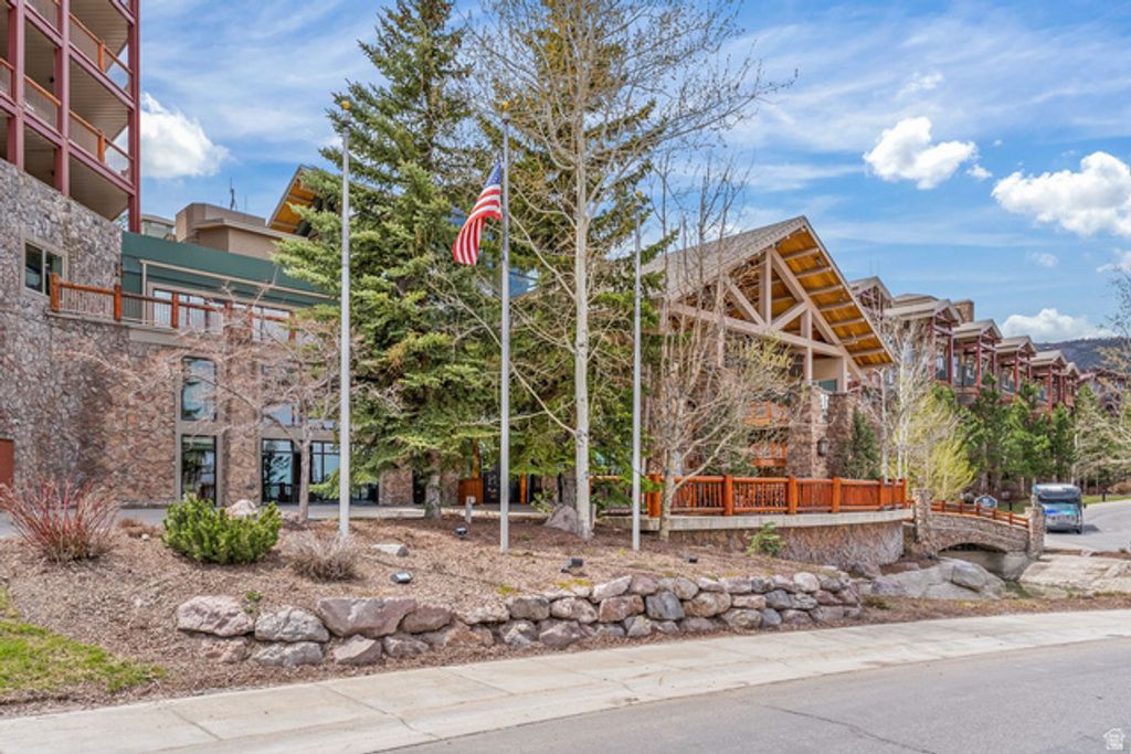 Image 4 of property listing at 3000 CANYONS RESORT DR #3505, Snyderville, UT 84098