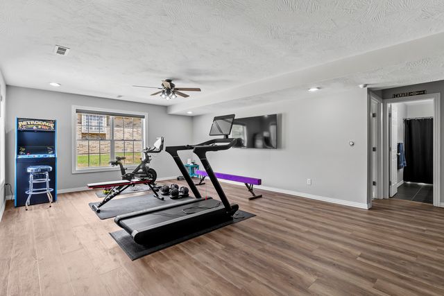 2364 S Forrest Heights Avenue, Springfield, MO 65809