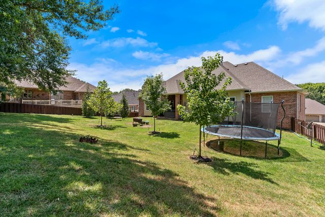 2364 S Forrest Heights Avenue, Springfield, MO 65809