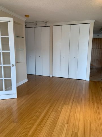 1122 N Clark Street 904, Chicago, IL 60610