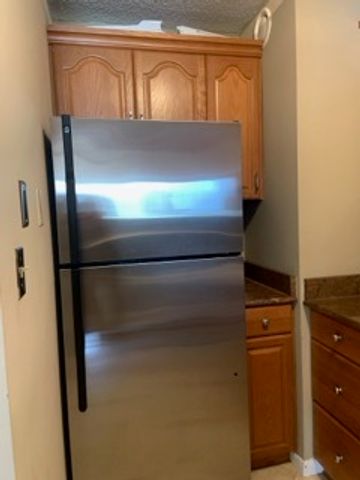 1122 N Clark Street 904, Chicago, IL 60610