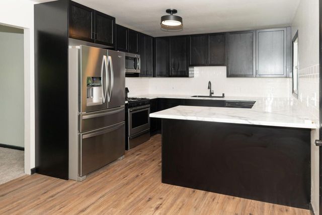 2261 Robinson DRIVE, Beloit, WI 53511