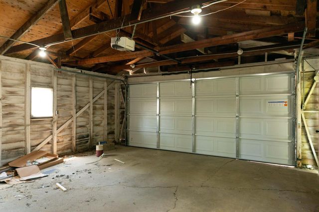 2261 Robinson DRIVE, Beloit, WI 53511