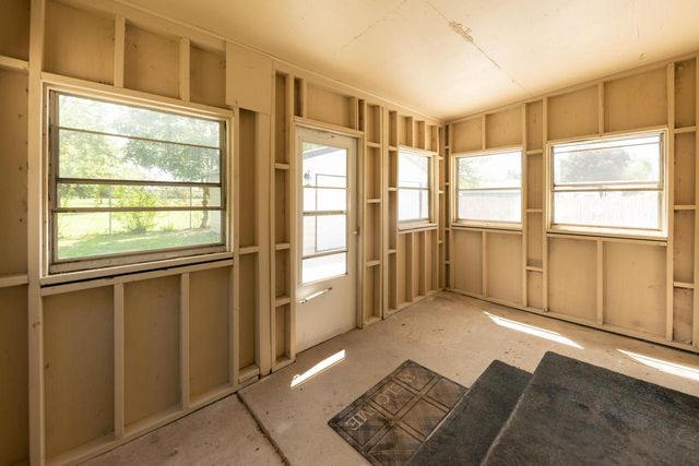 2261 Robinson DRIVE, Beloit, WI 53511