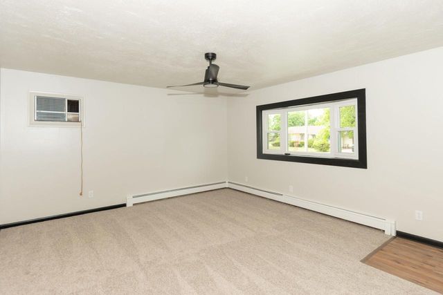 2261 Robinson DRIVE, Beloit, WI 53511