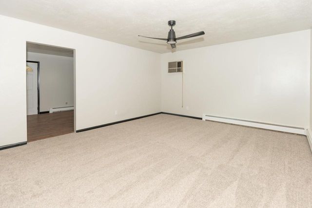 2261 Robinson DRIVE, Beloit, WI 53511