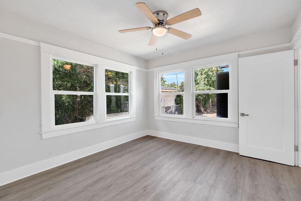 Image 21 of property listing at 3935 E Balch Avenue, Fresno, CA 93702