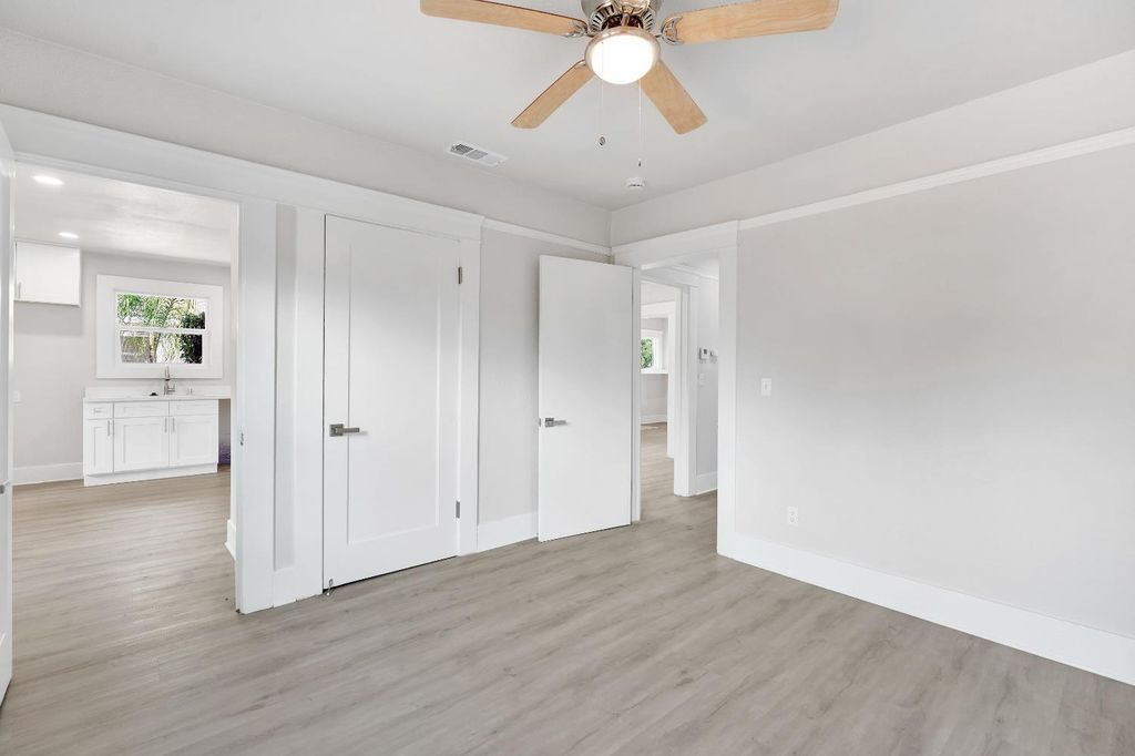 Image 22 of property listing at 3935 E Balch Avenue, Fresno, CA 93702