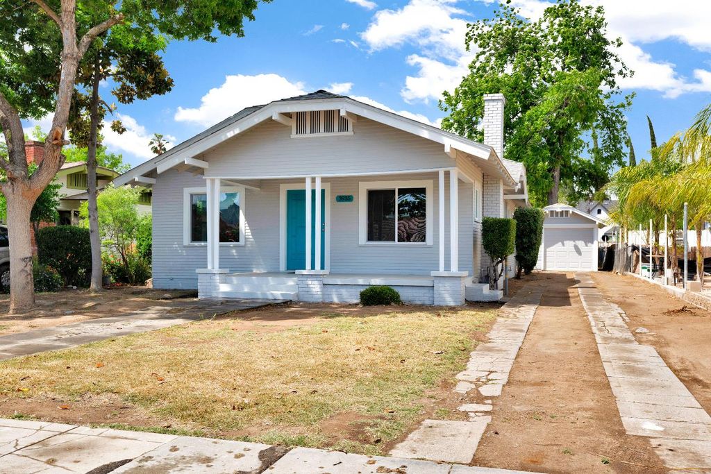Image 3 of property listing at 3935 E Balch Avenue, Fresno, CA 93702