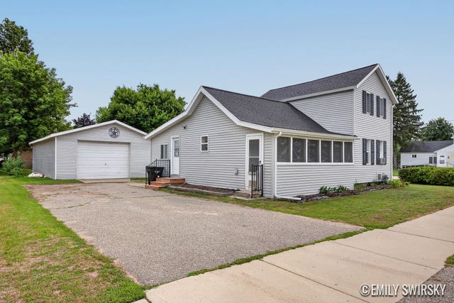 292 W Muskegon Street, Cedar Springs City, MI 49319