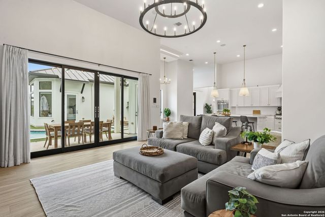 107 Lajitas, Boerne, TX 78006