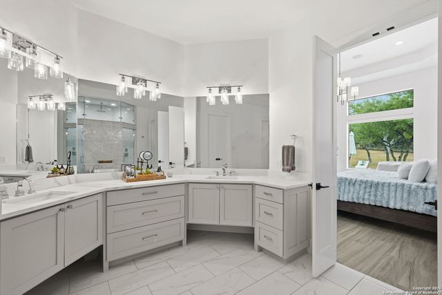 107 Lajitas, Boerne, TX 78006