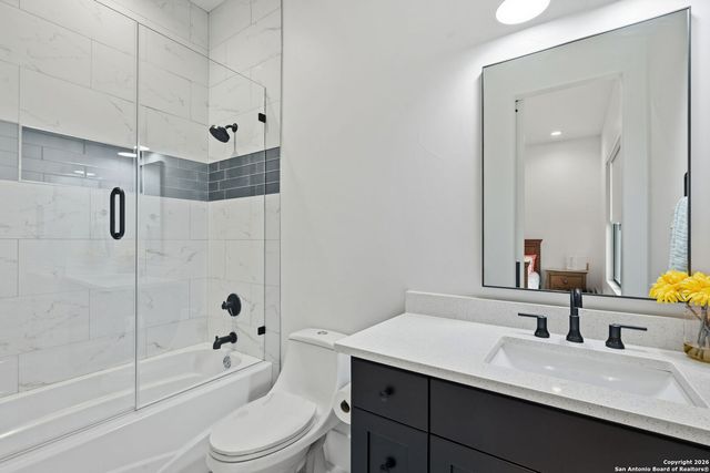 107 Lajitas, Boerne, TX 78006