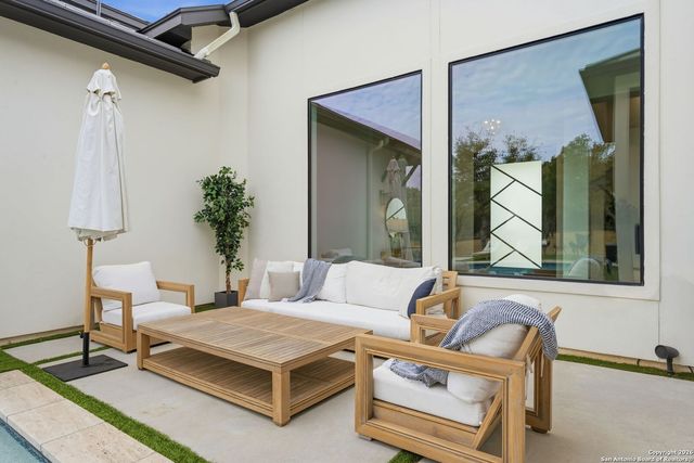 107 Lajitas, Boerne, TX 78006