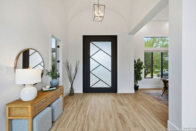 107 Lajitas, Boerne, TX 78006