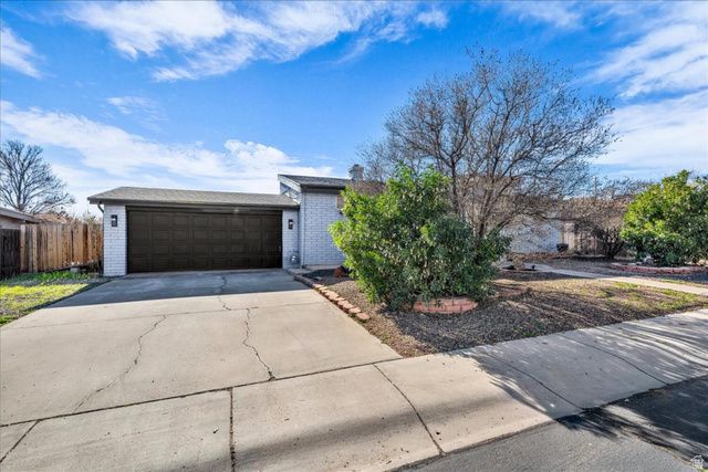 244 E 580 S, Ivins, UT 84738