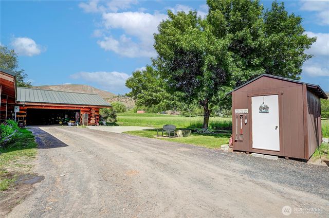 2992 State Route 153 Highway, Twisp, WA 98856