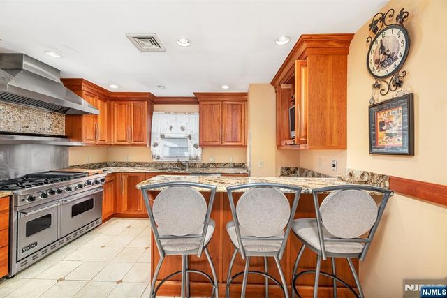 1094 McBride Avenue, Woodland Park, NJ 07424