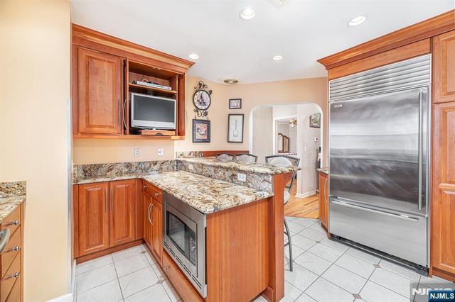 1094 McBride Avenue, Woodland Park, NJ 07424