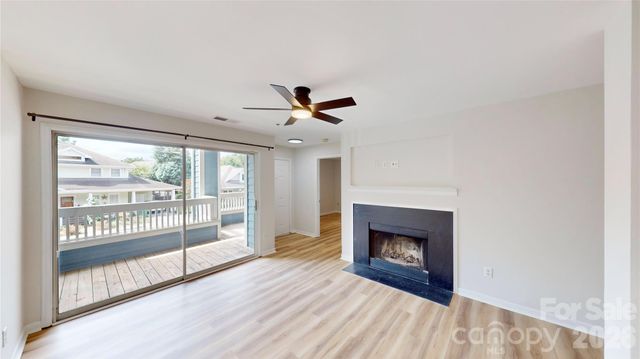 525 Olmsted Park Place M, Charlotte, NC 28203