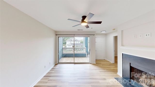 525 Olmsted Park Place M, Charlotte, NC 28203