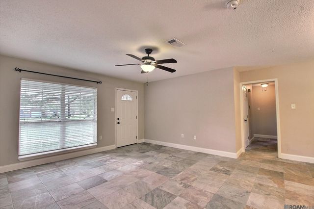 5356 Goodland Dr, Greenwell Springs, LA 70739