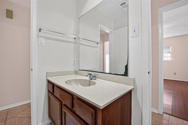 6603 Grandvale Drive, Houston, TX 77072