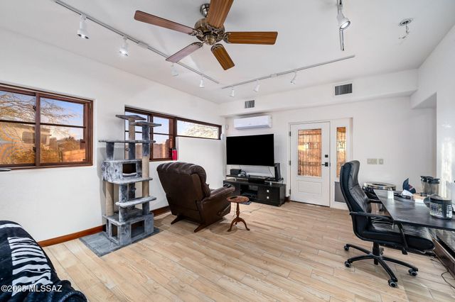 11280 E Broadway Boulevard, Tucson, AZ 85748