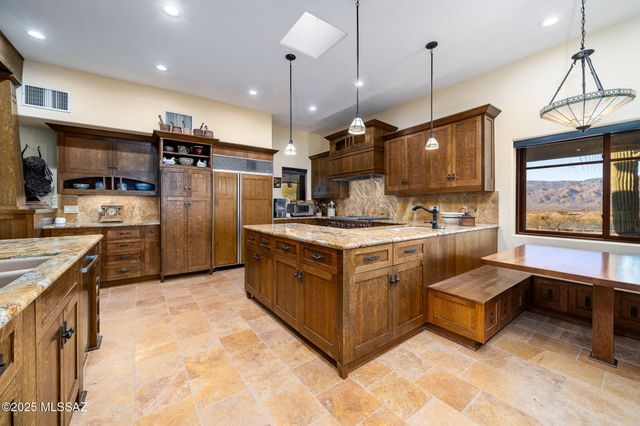 11280 E Broadway Boulevard, Tucson, AZ 85748