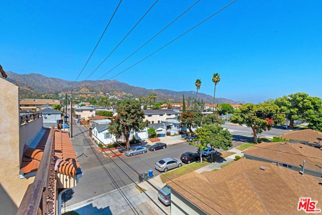 650 E Palm Avenue 302, Burbank, CA 91501
