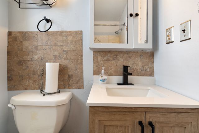 9149 S Dante Avenue, Chicago, IL 60619