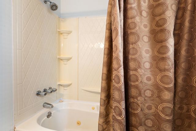 9149 S Dante Avenue, Chicago, IL 60619