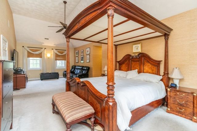 2 Macintyre Dr, North Reading, MA 01864