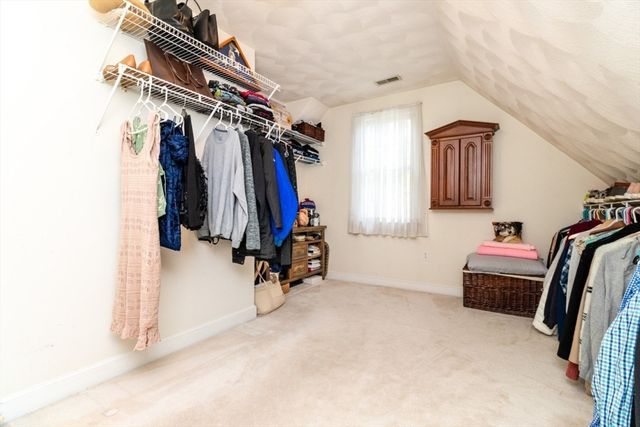 2 Macintyre Dr, North Reading, MA 01864