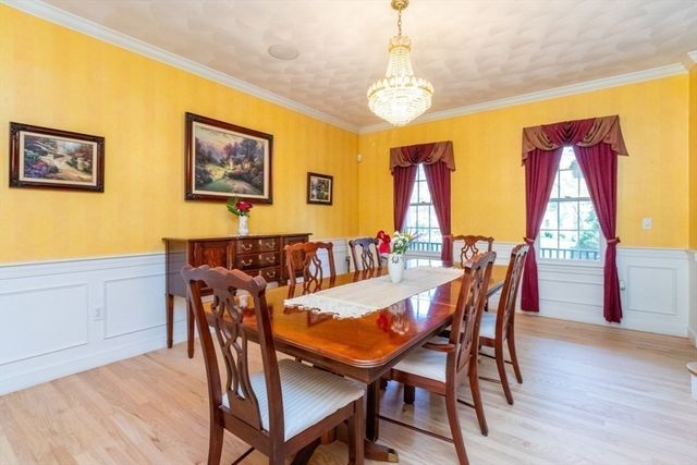 2 Macintyre Dr, North Reading, MA 01864