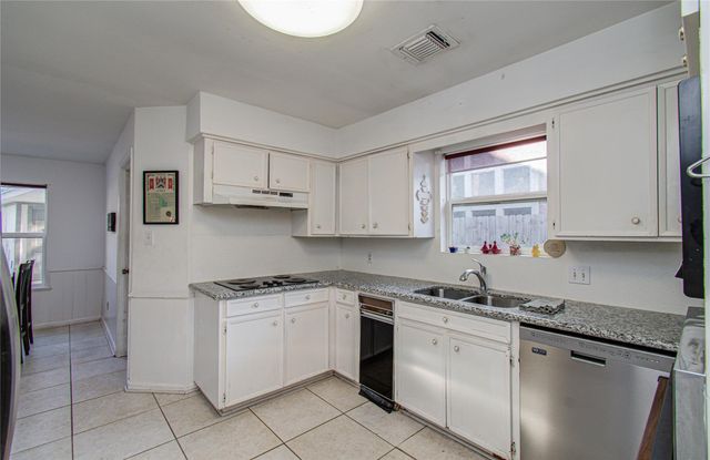 11427 Highgrove Drive, Houston, TX 77077