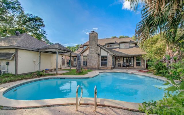 11427 Highgrove Drive, Houston, TX 77077