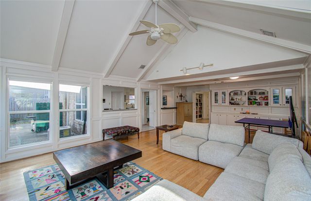 11427 Highgrove Drive, Houston, TX 77077