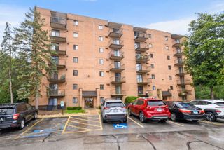 6050 Lake Bluff Drive 402, Tinley Park, IL 60477