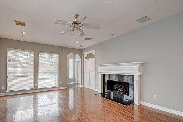 6106 Laguna Del Rey Drive, Houston, TX 77041