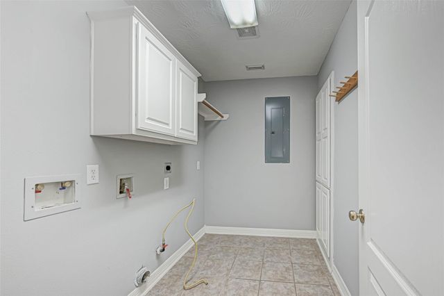 6106 Laguna Del Rey Drive, Houston, TX 77041