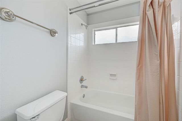 6106 Laguna Del Rey Drive, Houston, TX 77041