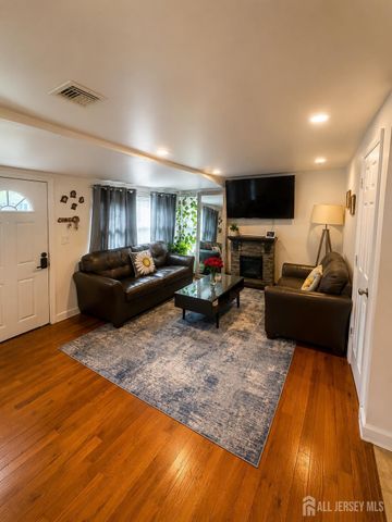 1780 W 4th Street, Piscataway, NJ 08854